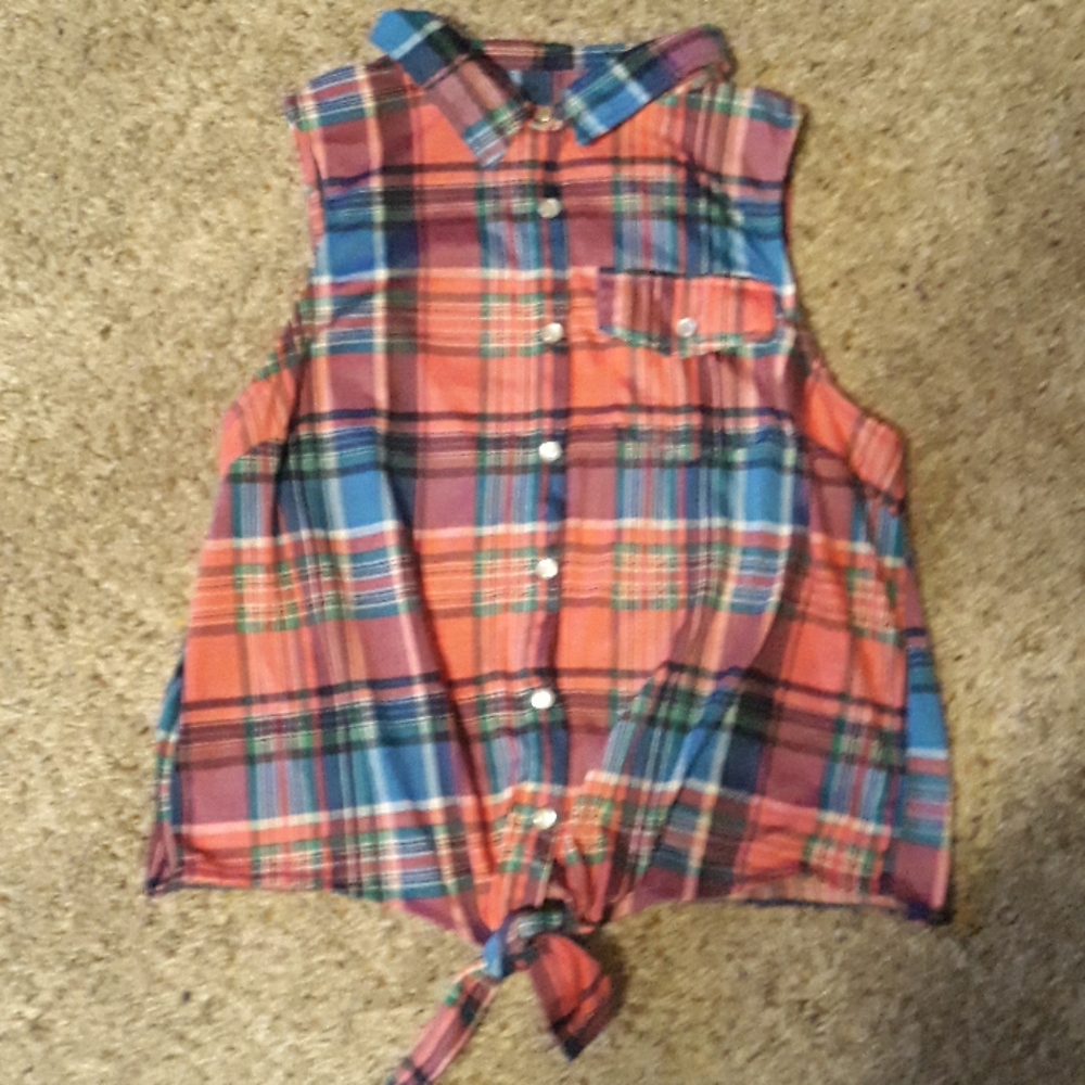 Girls shirt.